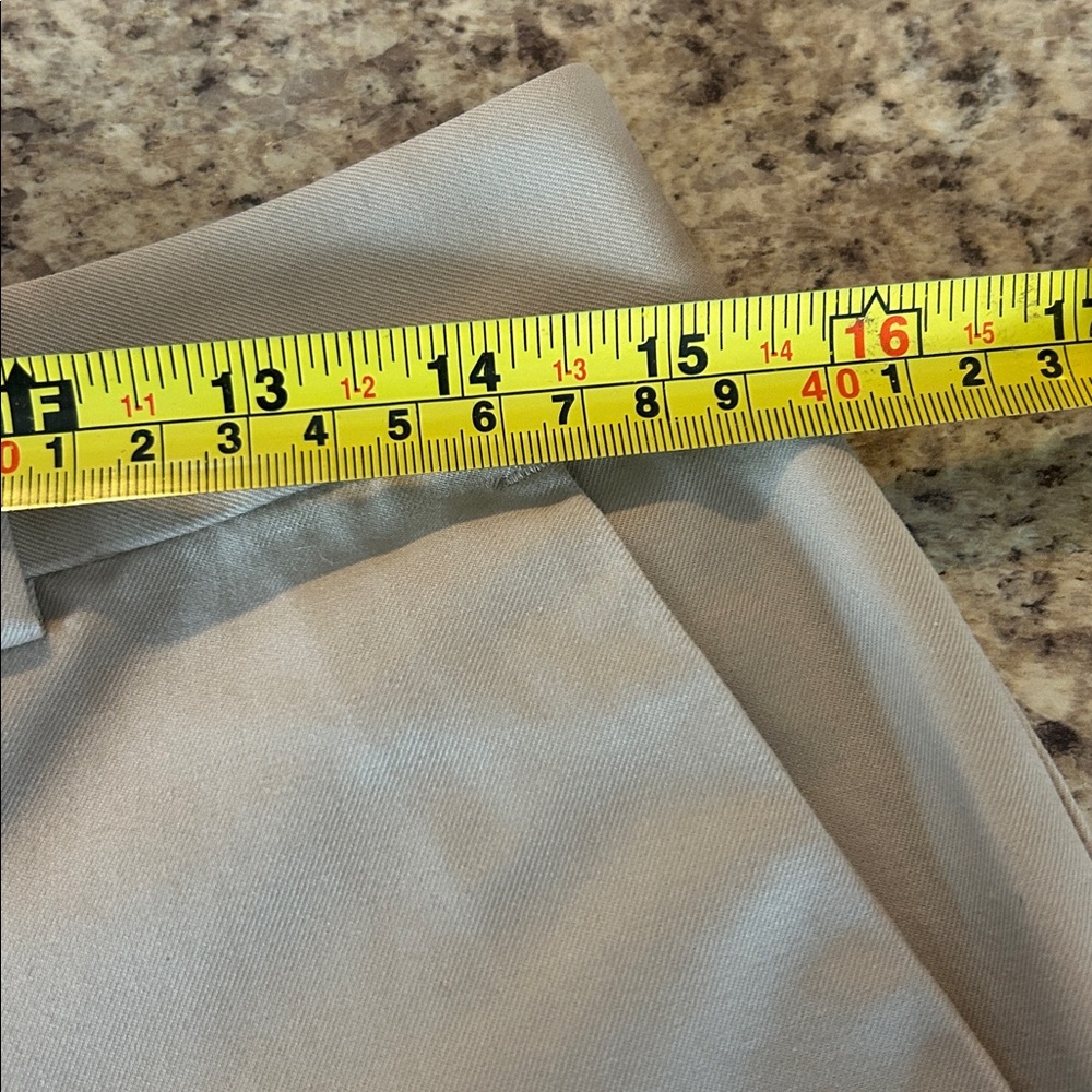 Brooks Brothers Light Tan Shorts size 4. WS - Picture 4 of 5